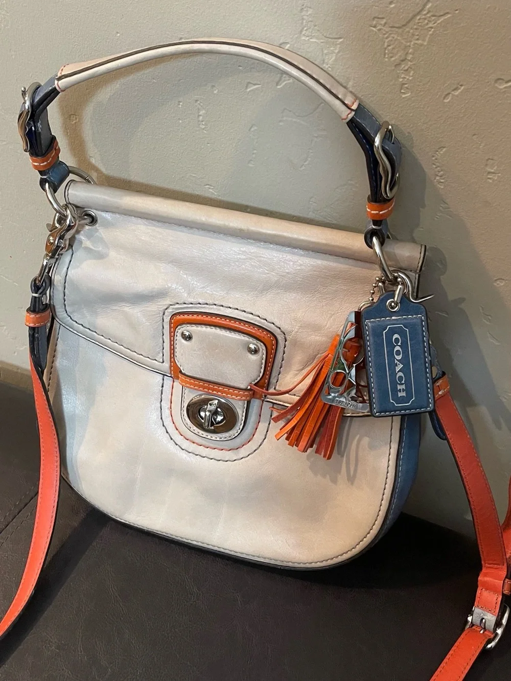 COACH Cream Leather 70 anniversary Stripe Lining and Orange blue legacy Willis